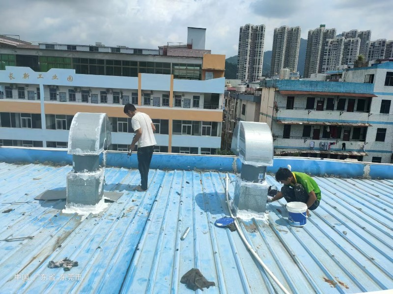 黄州钢结构屋面涂料维修方法